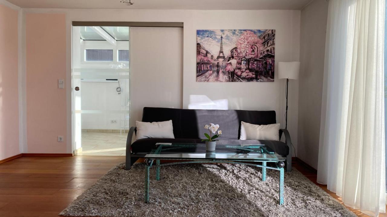Fewo Luxus Wohnung Im Eigenen Ferienhaus, 120 Qm, Naehe Regensburg Mit Balkon, Terrasse & Garten, Gute Zuganbindung Laber Exterior foto