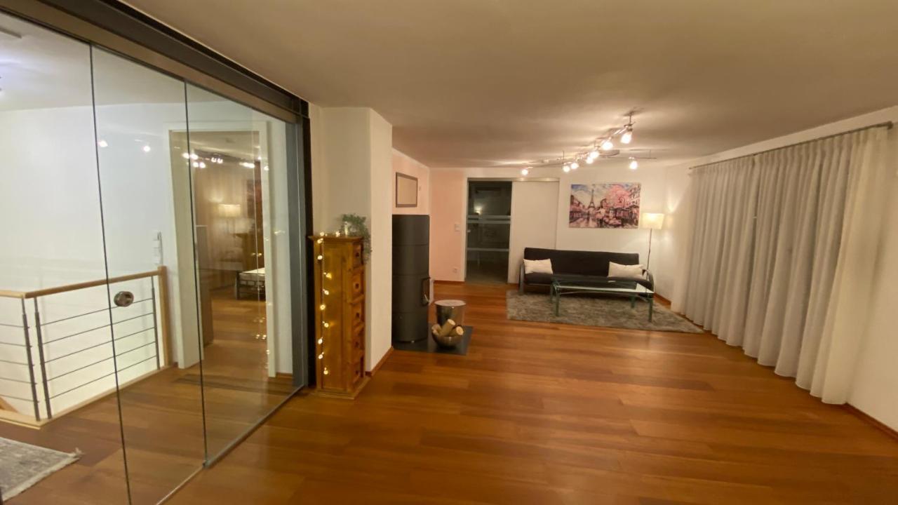 Fewo Luxus Wohnung Im Eigenen Ferienhaus, 120 Qm, Naehe Regensburg Mit Balkon, Terrasse & Garten, Gute Zuganbindung Laber Exterior foto