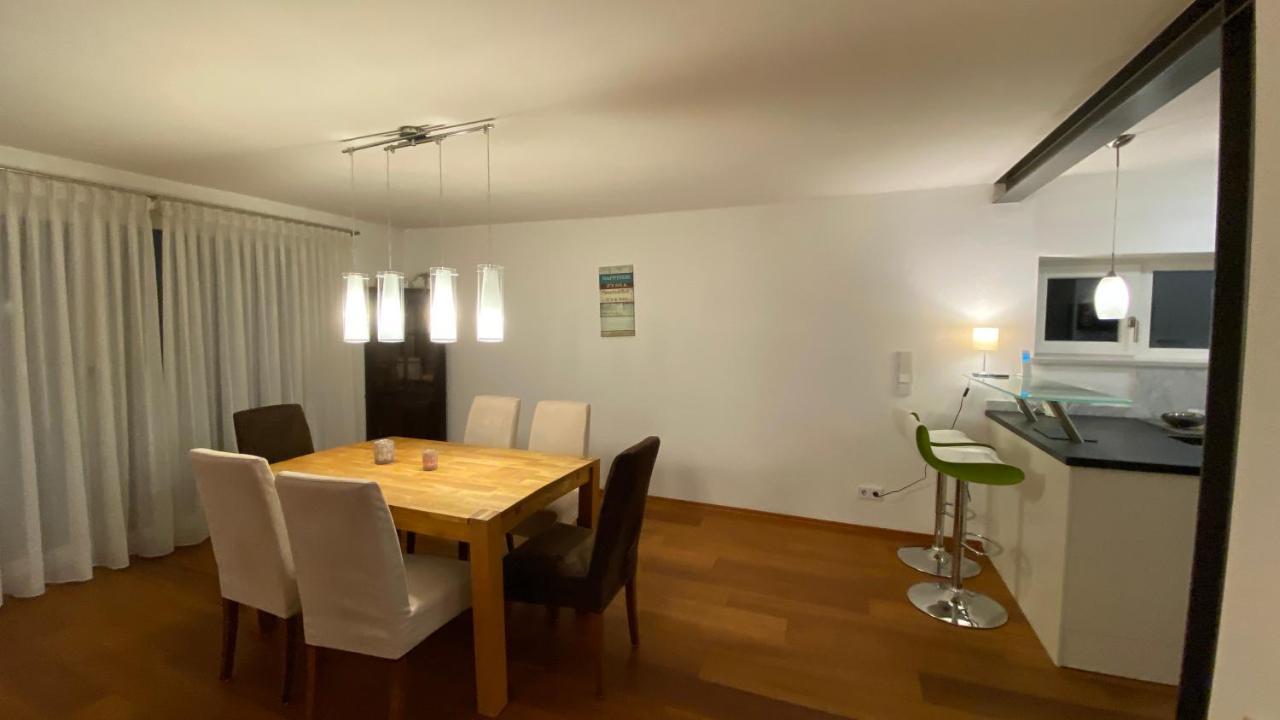 Fewo Luxus Wohnung Im Eigenen Ferienhaus, 120 Qm, Naehe Regensburg Mit Balkon, Terrasse & Garten, Gute Zuganbindung Laber Exterior foto