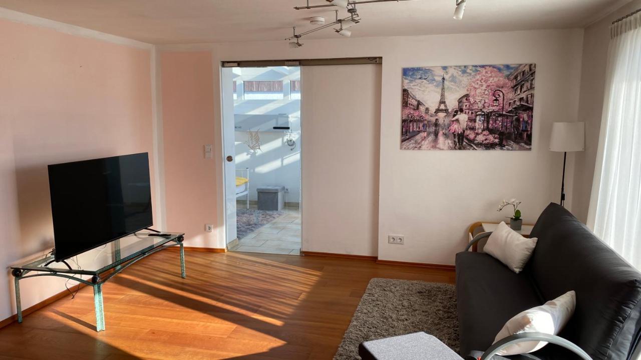 Fewo Luxus Wohnung Im Eigenen Ferienhaus, 120 Qm, Naehe Regensburg Mit Balkon, Terrasse & Garten, Gute Zuganbindung Laber Exterior foto